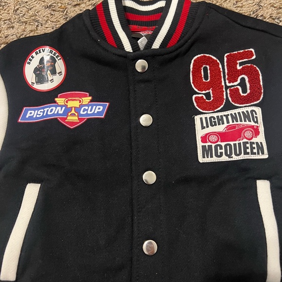 NWT Disney Cars Lightning McQueen Bomber Jacket Size 2T - Picture 2 of 4
